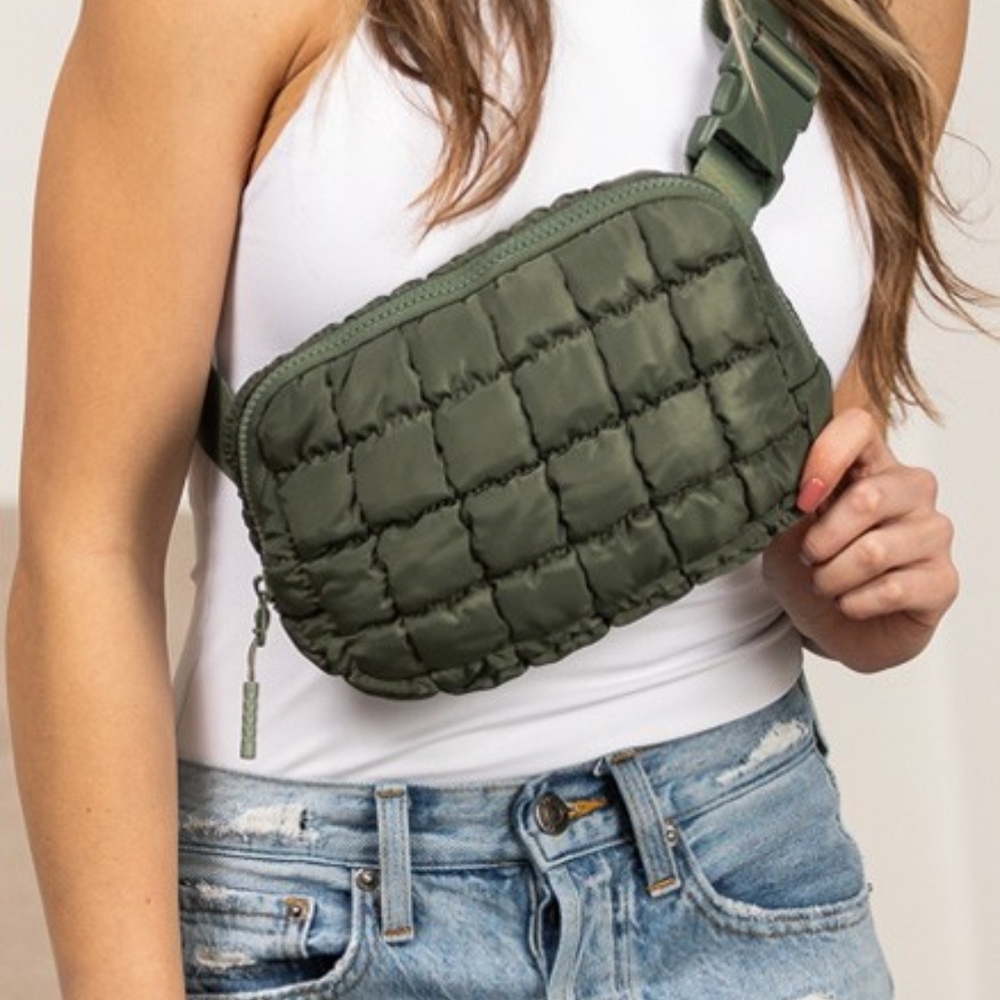 Tote Puffer Tote Quilted Crossbody Bag w/ dust bag! - Picture 1 of 9